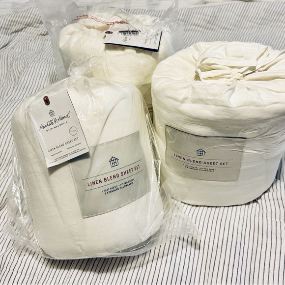 Hearth & Hand Linen Blend Hemstitch Sheet Set Sour Cream (Queen) - Picture 3 of 5